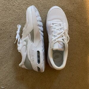 Nike Air Max White sneakers - brand new size 9.5wmns